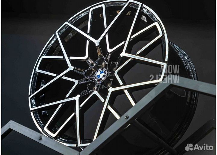 Кованые диски R22 BMW разноширокие X7 / G07