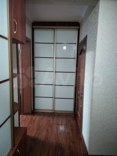 2-к. квартира, 57 м², 3/5 эт.