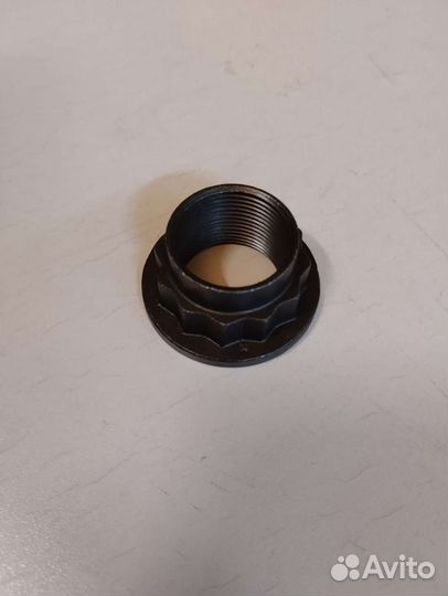 Гайка хвостовика редуктора Ивеко Дейли