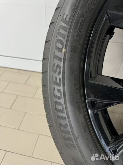 Комплект колес BMW 285/45 R21