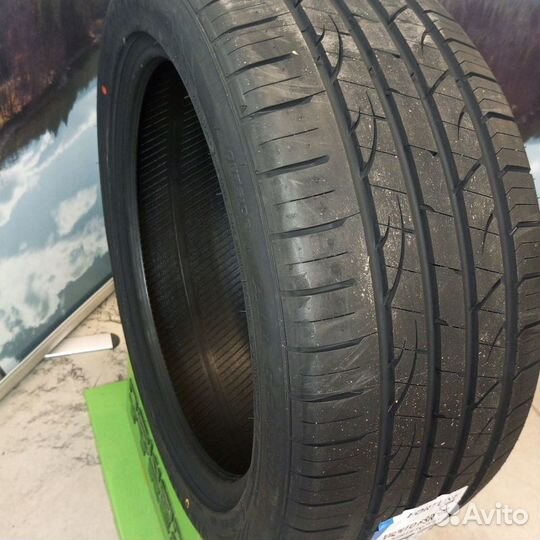 Fortune FSR702 245/45 R18 100Y