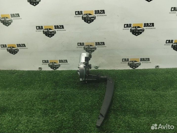 Моторчик стеклоочистителя с поводком