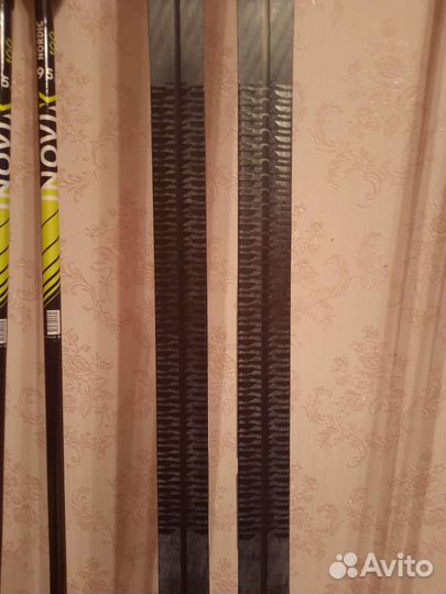 Лыжи беговые 120 NNN палки 75-105