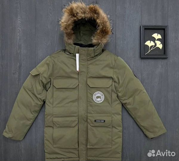 Зимняя куртка Canada Goose