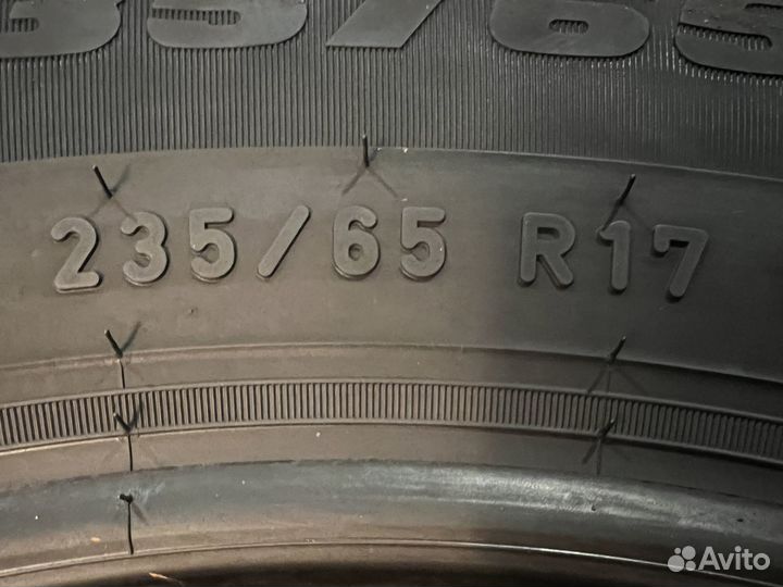 Formula Ice 235/65 R17 108T