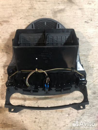 Воздуховод печки Mercedes-Benz E-Class W211