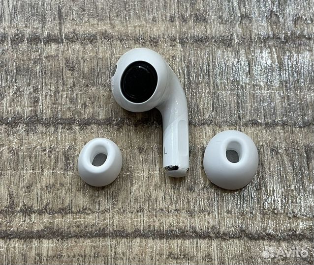 Левый наушник Apple Airpods Pro A2084 б/у