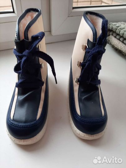 Ботинки детские 30 размер,Белград