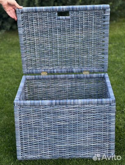 Плетеные короба с крышкой для белья (пример)