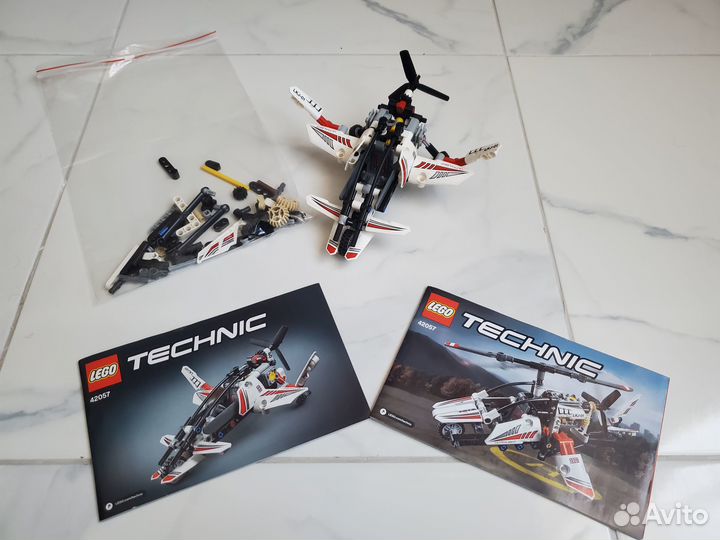Lego Technic Сверхлёгкий вертолёт 42057