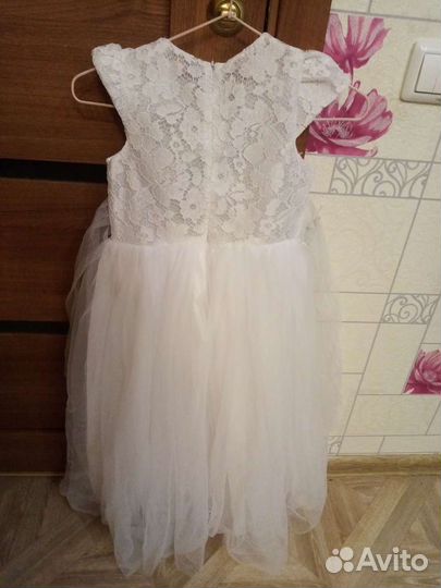 Платье новое р-р128