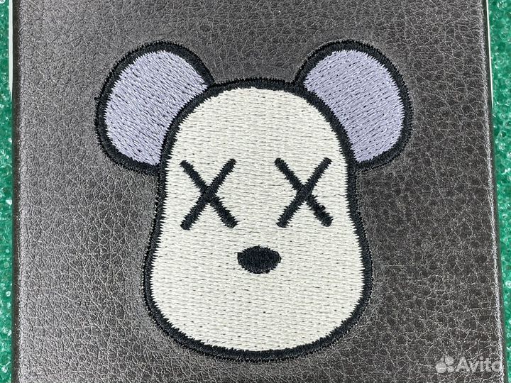 Чехол на iPhone 13 pro max Kaws