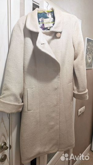 Пальто женское 46 48