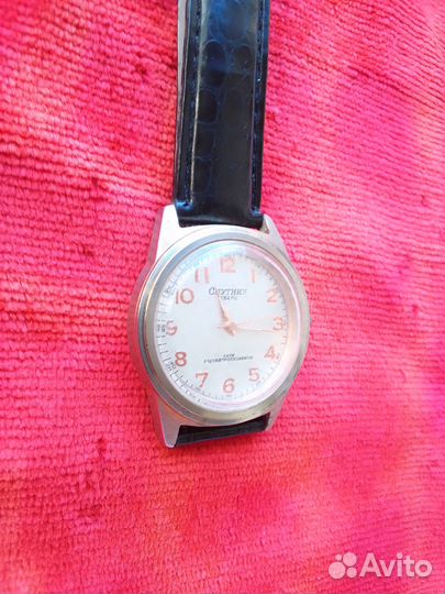 Мужские кварцевые часы 