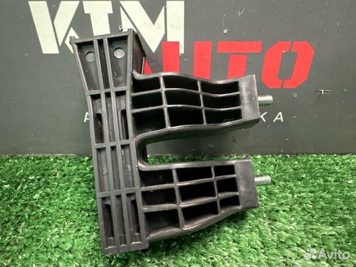 Держатель стекла двери передний левый Kia Ceed 2