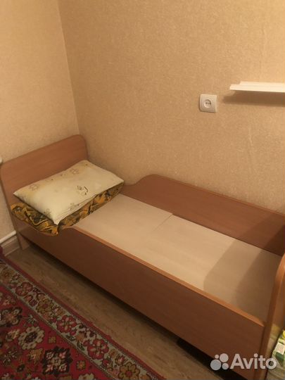 Кровать