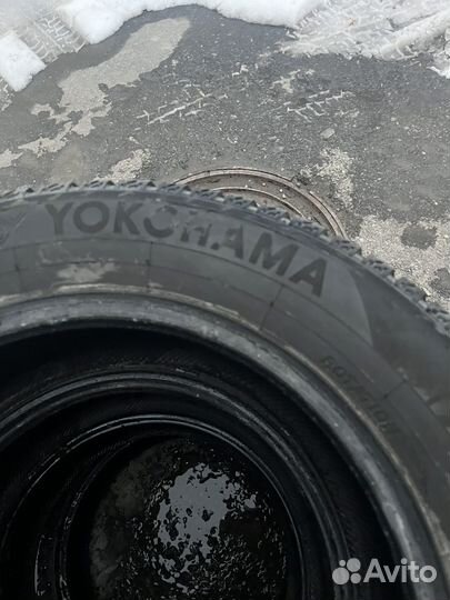 Yokohama Ice Guard Stud IG35 215/60 R16 99T