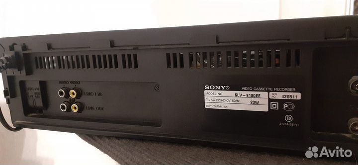 Видеомагнитофон Sony SLV-E180EE