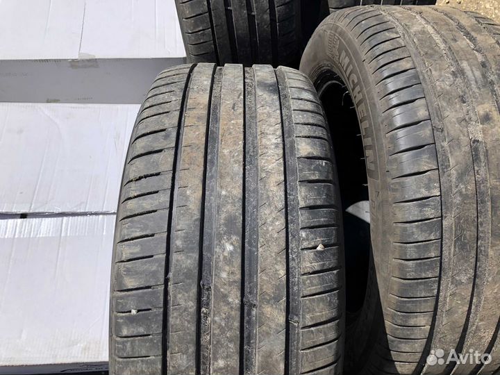 Michelin Pilot Sport 4 275/55 R19