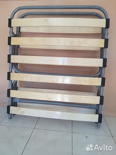 Раскладушка с матрасом