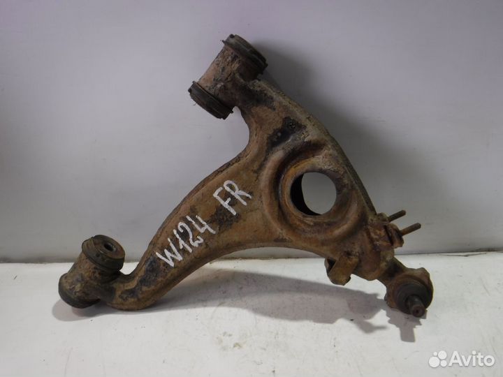 Рычаг передний нижний правый Mercedes-Benz W124