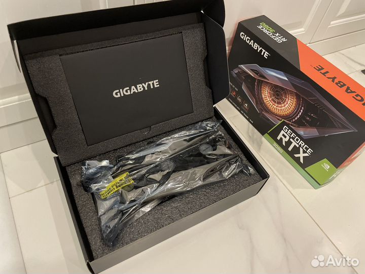 Видеокарта Gigabyte RTX 3080 Gaming OC 10gb (LHR)