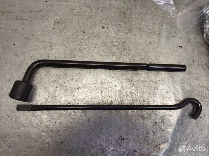 Ключ баллонный Nissan Qashqai J10 HR16DE 2008