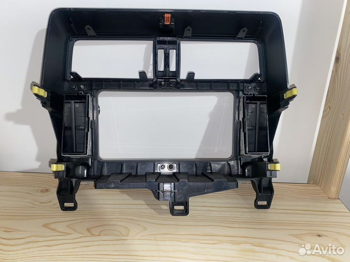 Рамка для магнитолы Prado 150 (2017+)