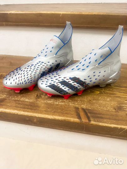 Бутсы adidas predator