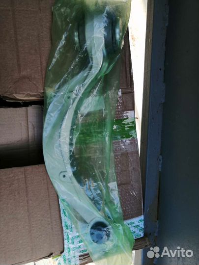 Рычаг передний кривой Jaguar XF XE 15-20