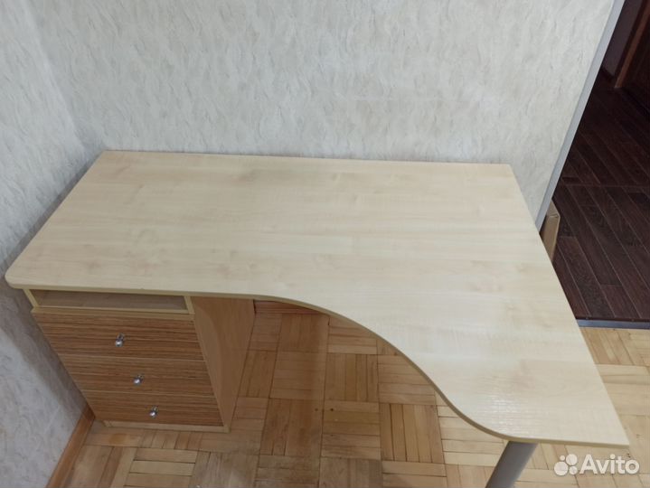 Компьютерный стол угловой, фабрика 38 попугаев