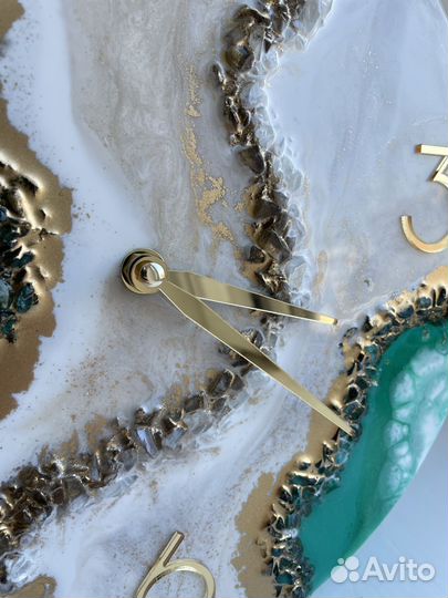 Часы из эпоксидной смолы