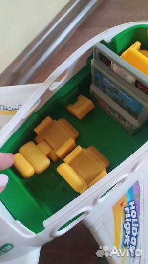 Самолет игрушка