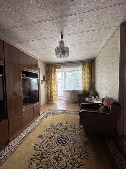 Доля в 2-к. квартире, 42,5 м², 3/5 эт.