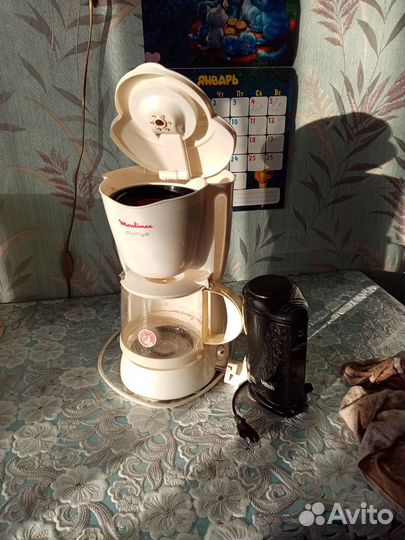 Кофеварка с кофемолкой