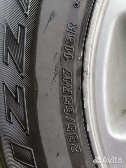 Bridgestone Blizzak DM-V1 285/65 R17