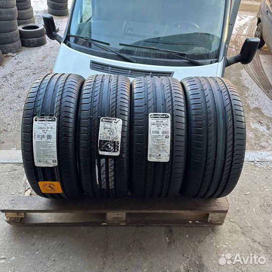 Continental ContiSportContact 5 225/45 R18 и 245/40 R18 97Y