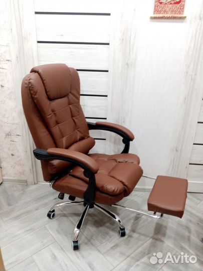 Новое офисное кресло, кресло руководителя