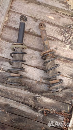 Стойки задние