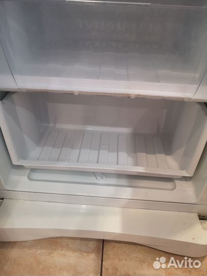 Холодильник бу indesit