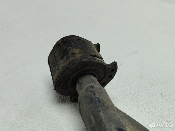 Рычаг подвески нижний передний левый Mitsubishi