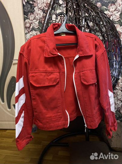 Джинсовая куртка