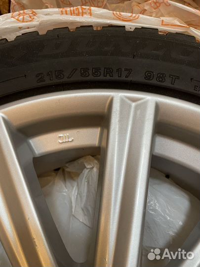 Dunlop SP Winter Ice 02 215/55 R17