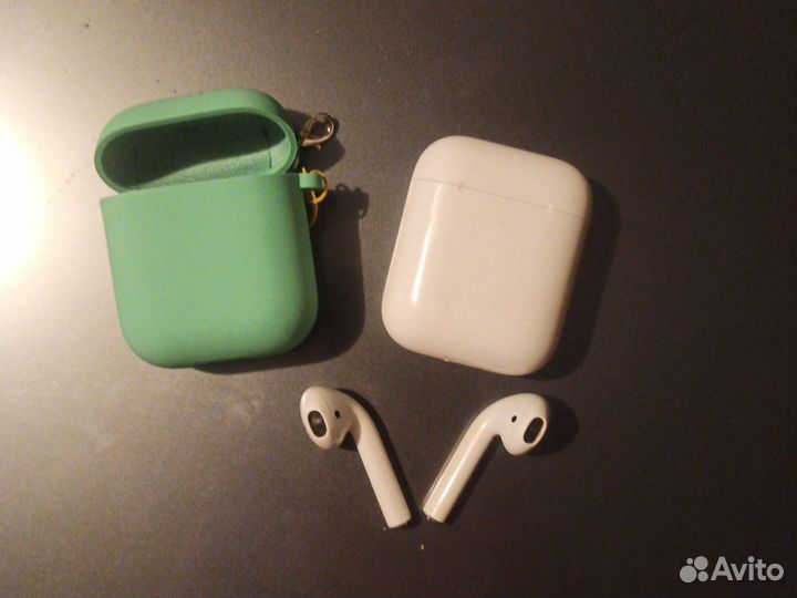 Беспроводные наушники apple airpods