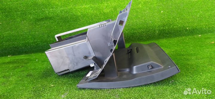 Бардачок в панель Ford Focus 3 2.0 бензин 2012