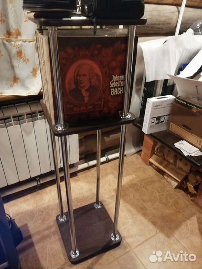 Стойки под акустику и винил