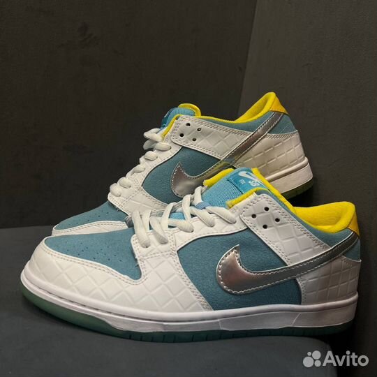 Кроссовки SB Dunk Low