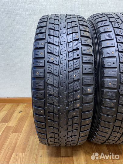 Dunlop SP Winter Ice 01 235/65 R17