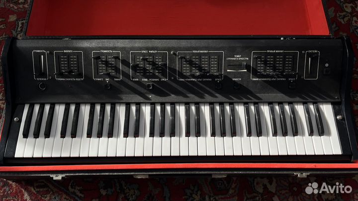 Синтезатор том 1501