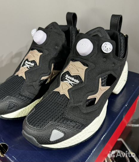 Кроссовки Reebok Insta pump женские/ Оригинал